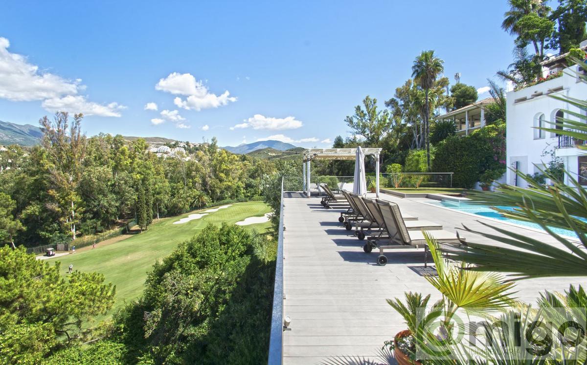 For sale of villa in Marbella