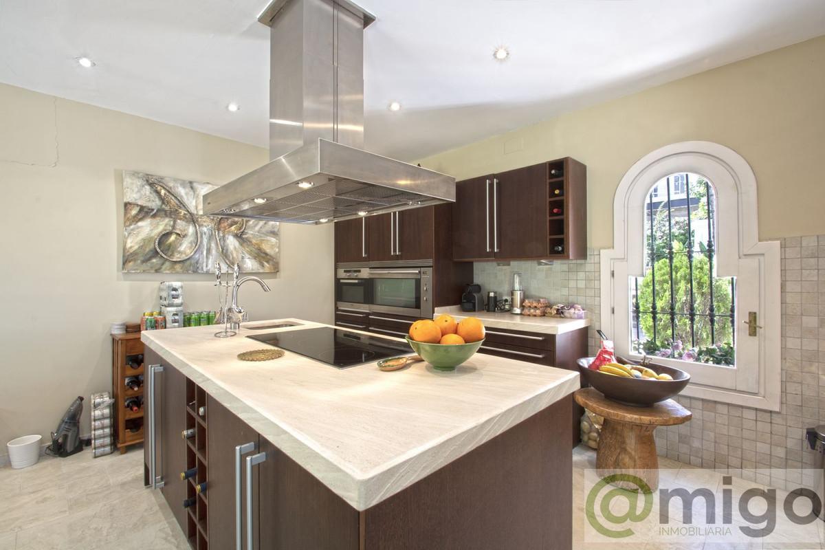 For sale of villa in Marbella