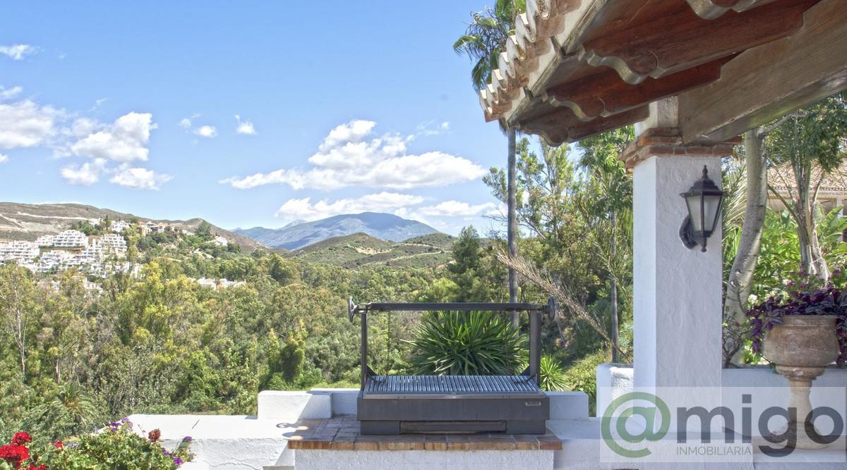 For sale of villa in Marbella