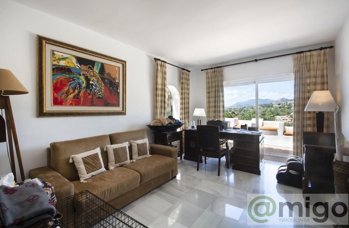 For sale of villa in Marbella