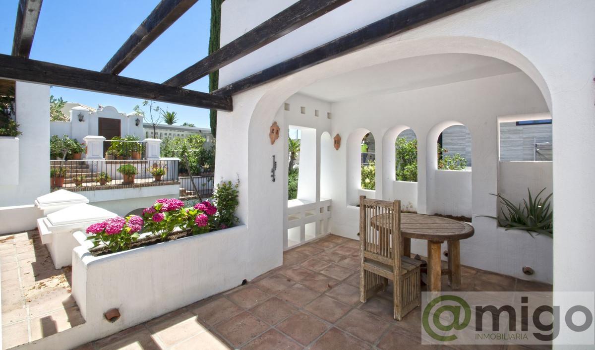 For sale of villa in Marbella