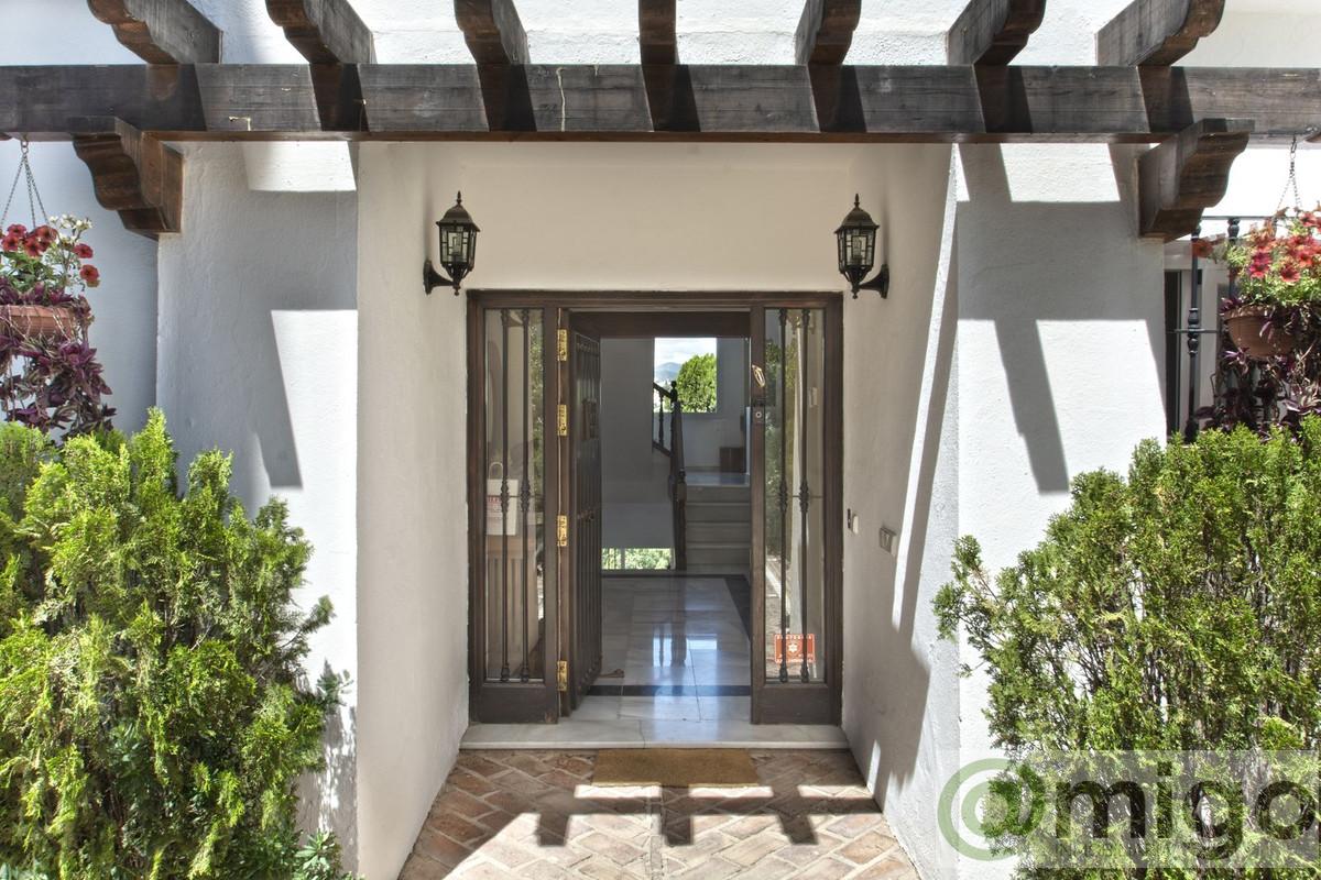 For sale of villa in Marbella