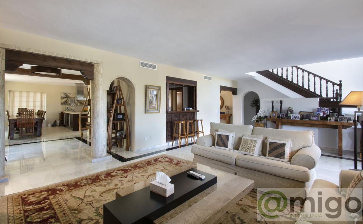 For sale of villa in Marbella
