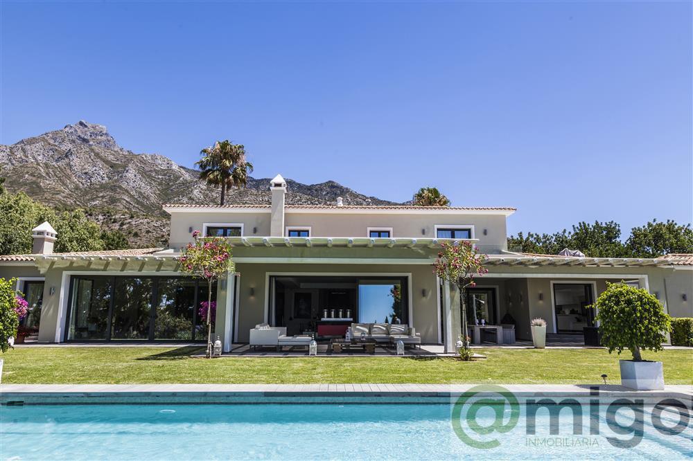 For sale of villa in Marbella
