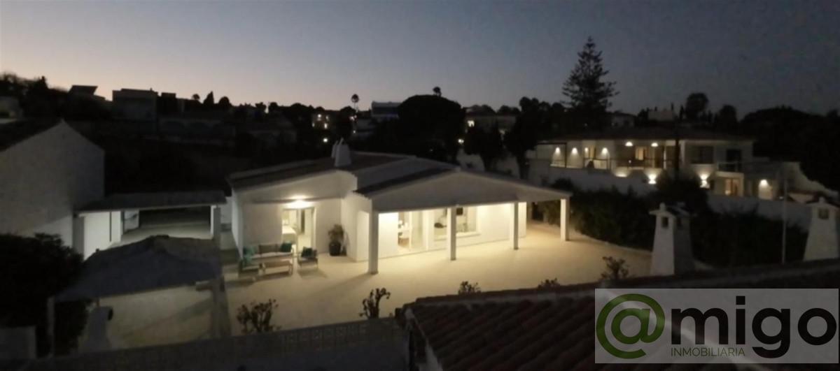 For sale of villa in Mijas Costa