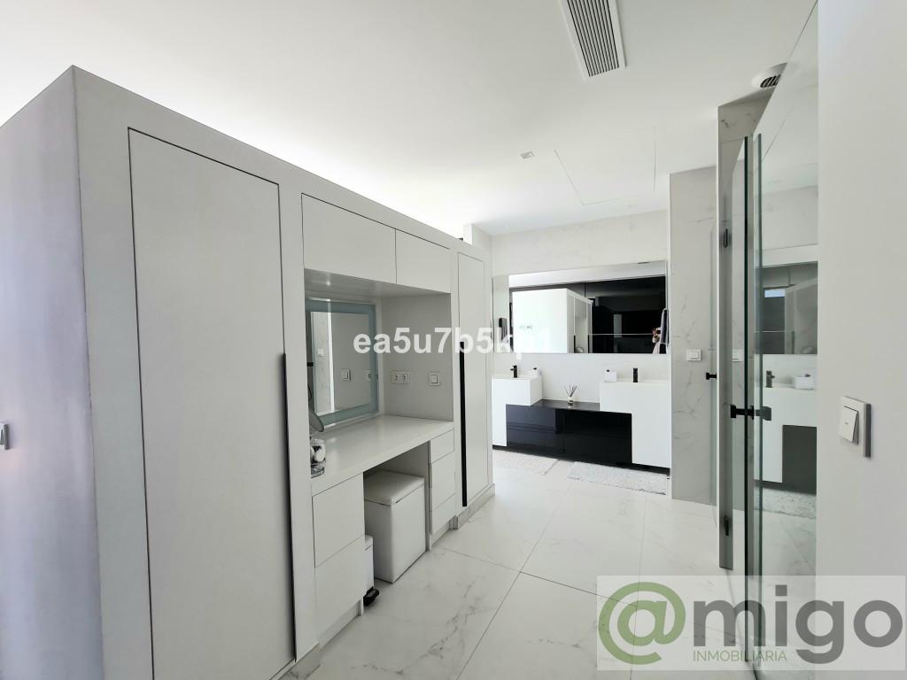 For sale of villa in Marbella