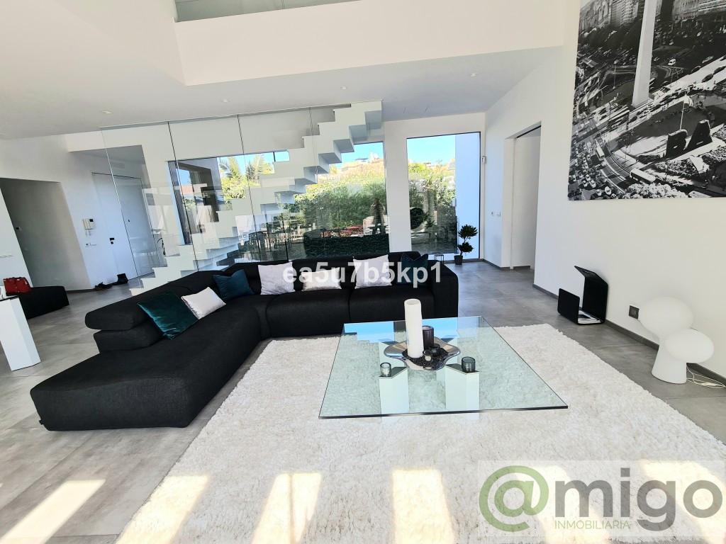 For sale of villa in Marbella