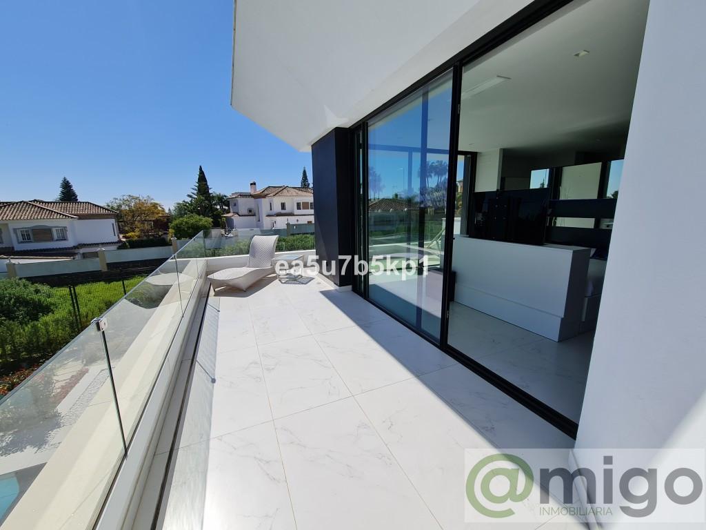 For sale of villa in Marbella