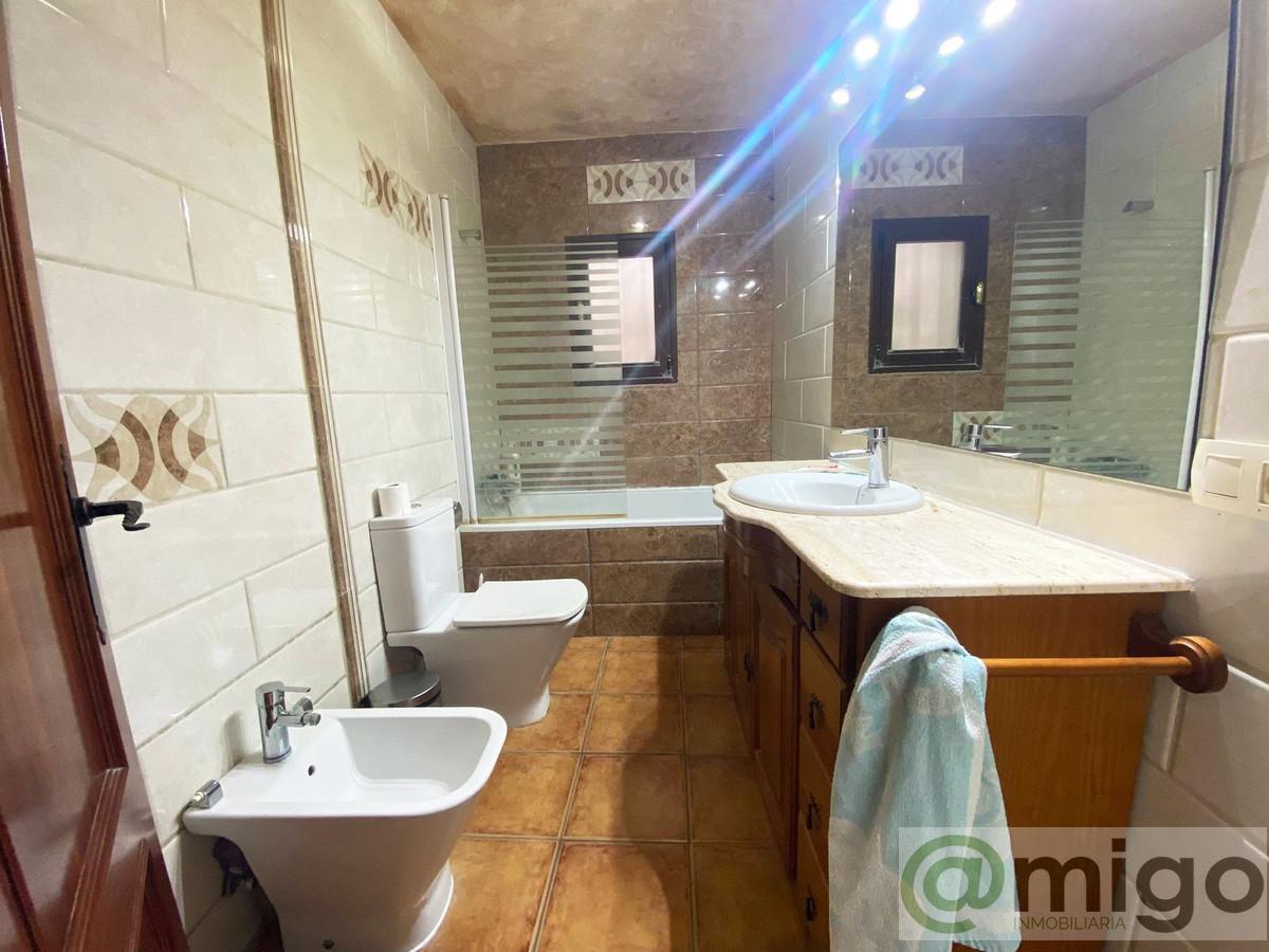 For sale of apartment in Las Lagunas