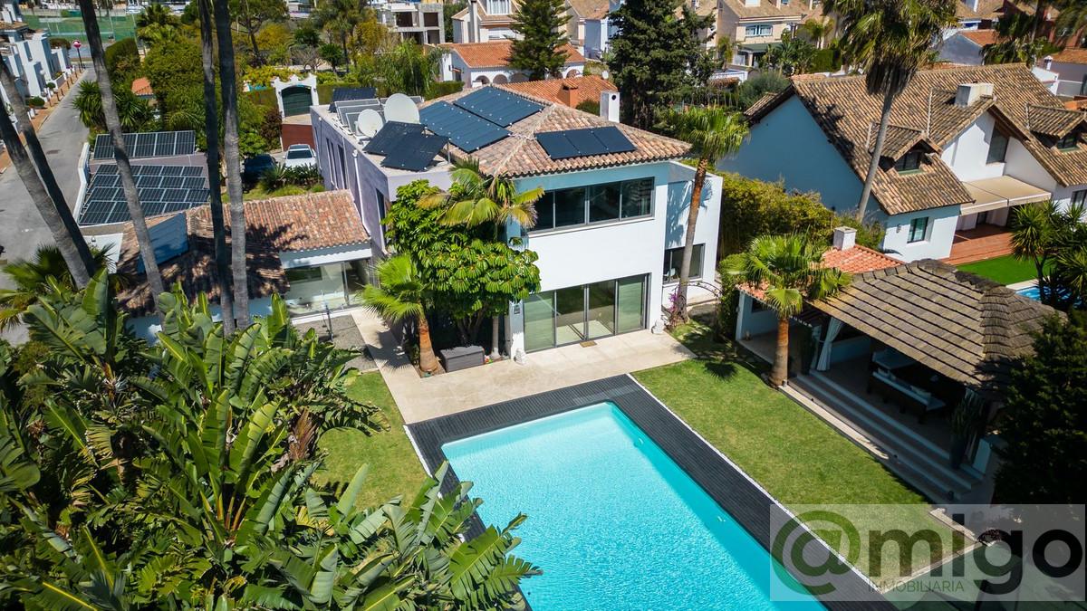 For sale of villa in Costalita