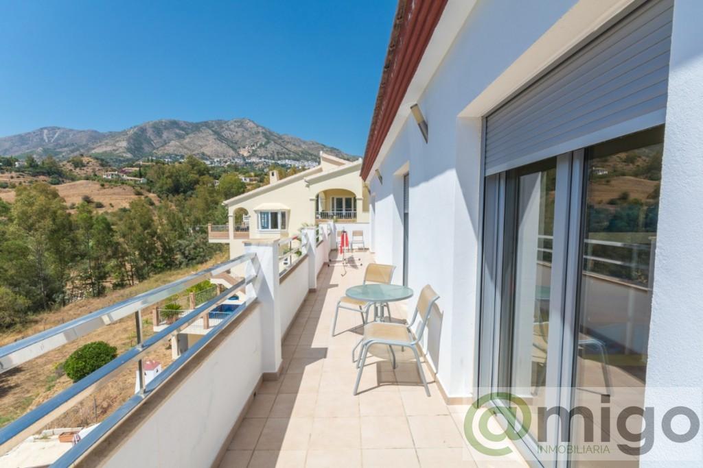 For sale of villa in Mijas Costa