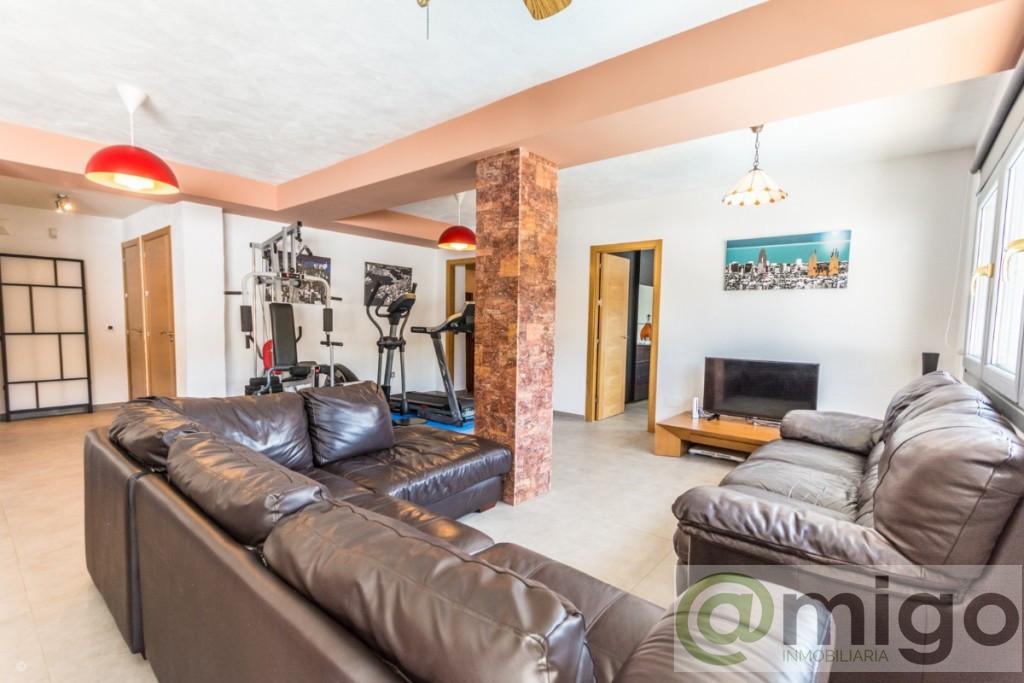 For sale of villa in Mijas Costa