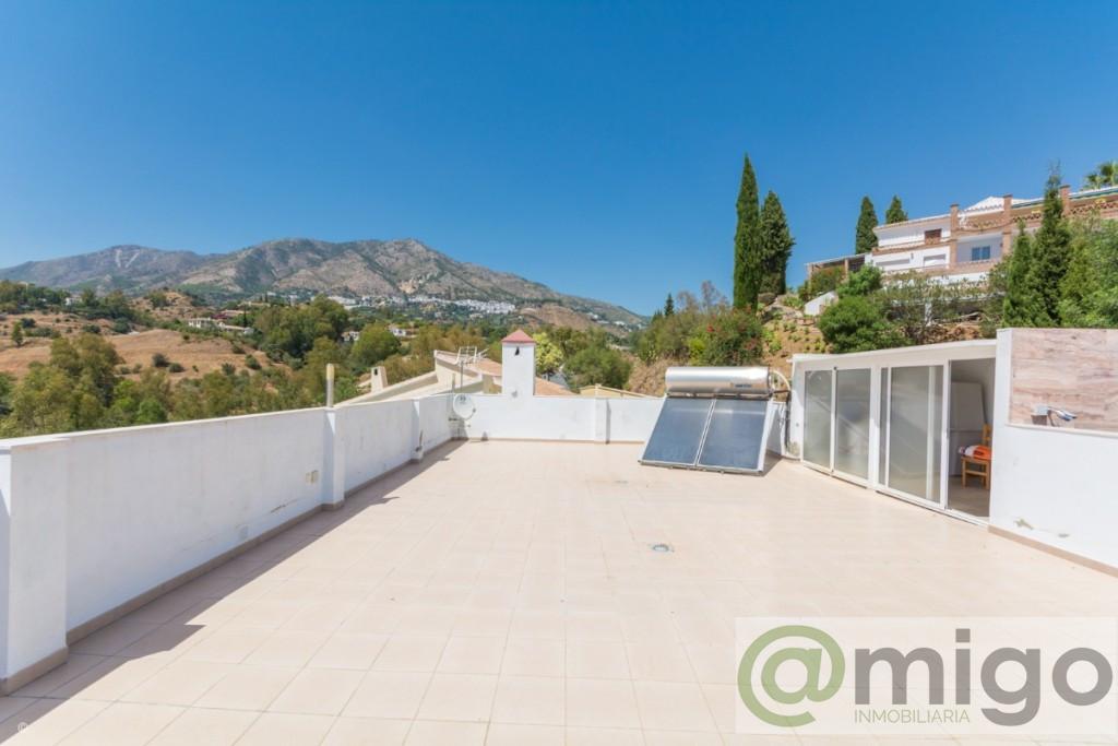 For sale of villa in Mijas Costa