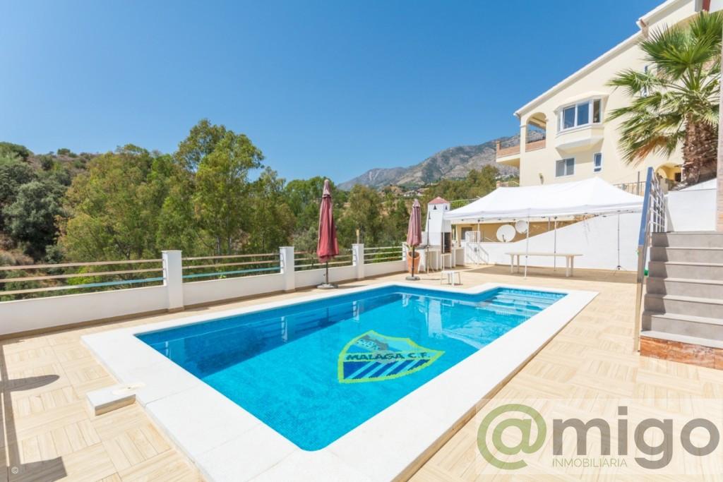 For sale of villa in Mijas Costa