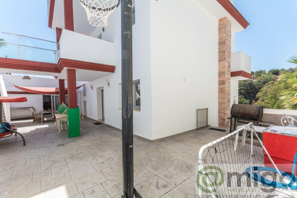 For sale of villa in Mijas Costa