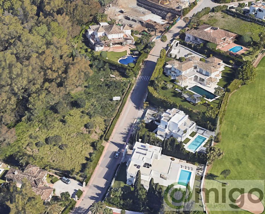 For sale of land in Marbella