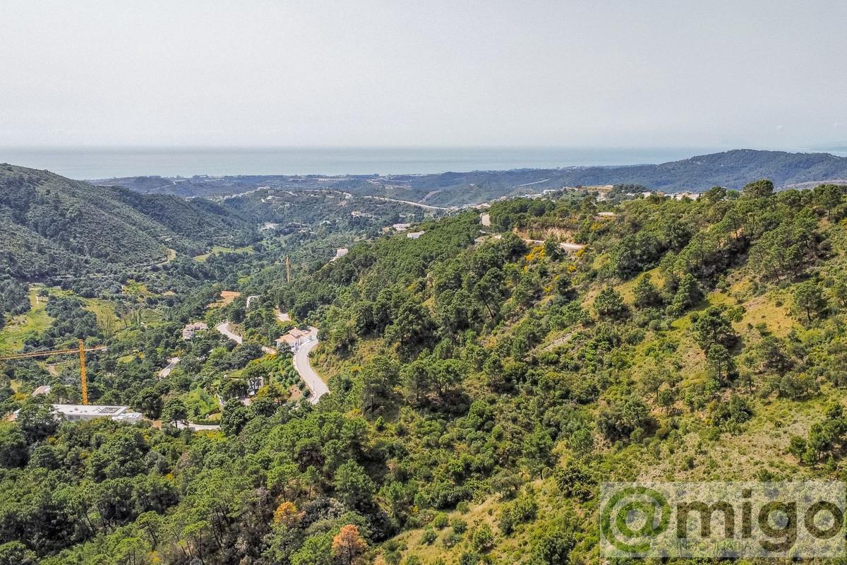 For sale of land in Marbella