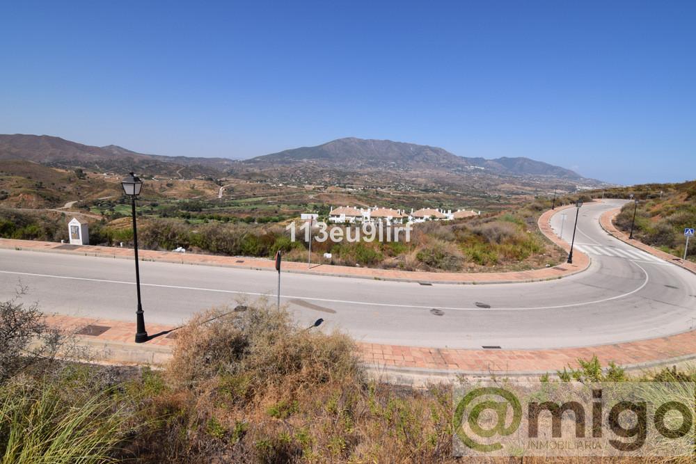 For sale of land in La Cala Golf