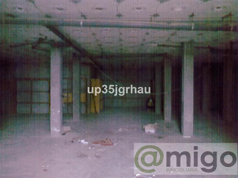 Venta de local comercial en La Duquesa