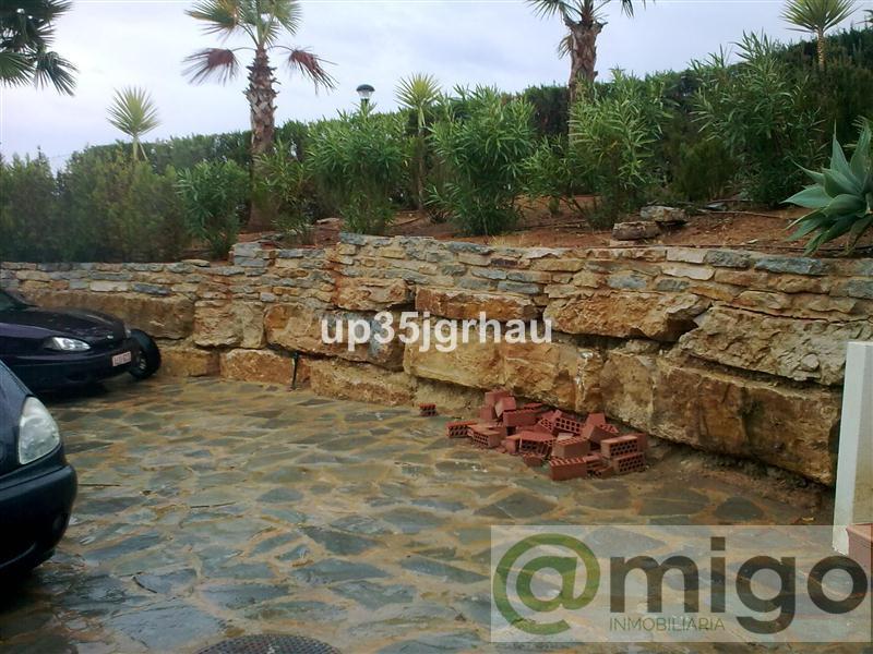 Venta de local comercial en La Duquesa