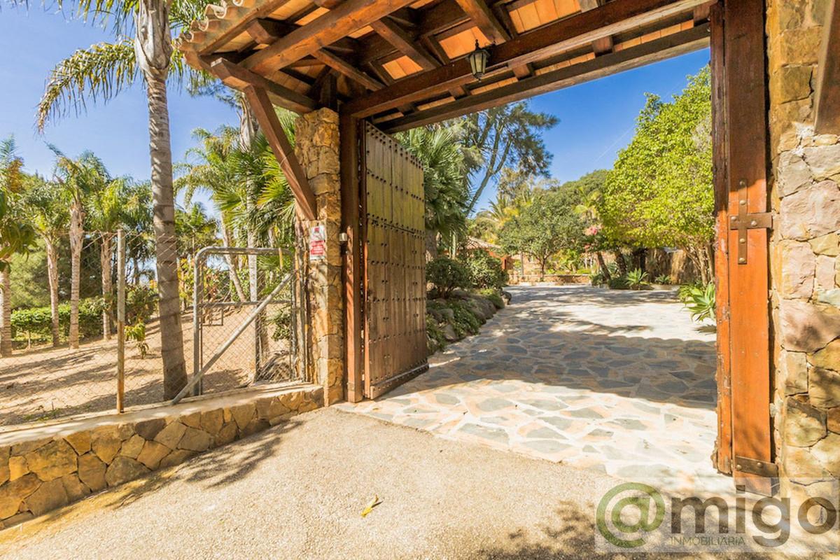 Venta de villa en Estepona