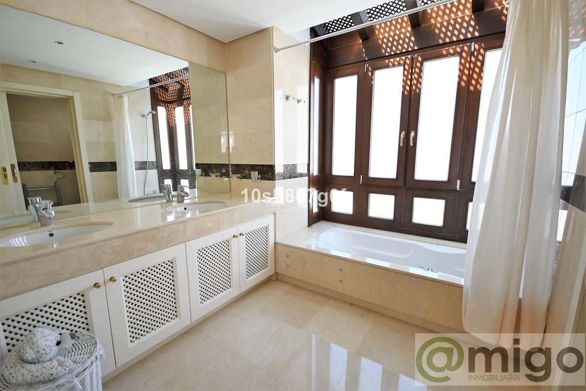 For sale of apartment in Marbella