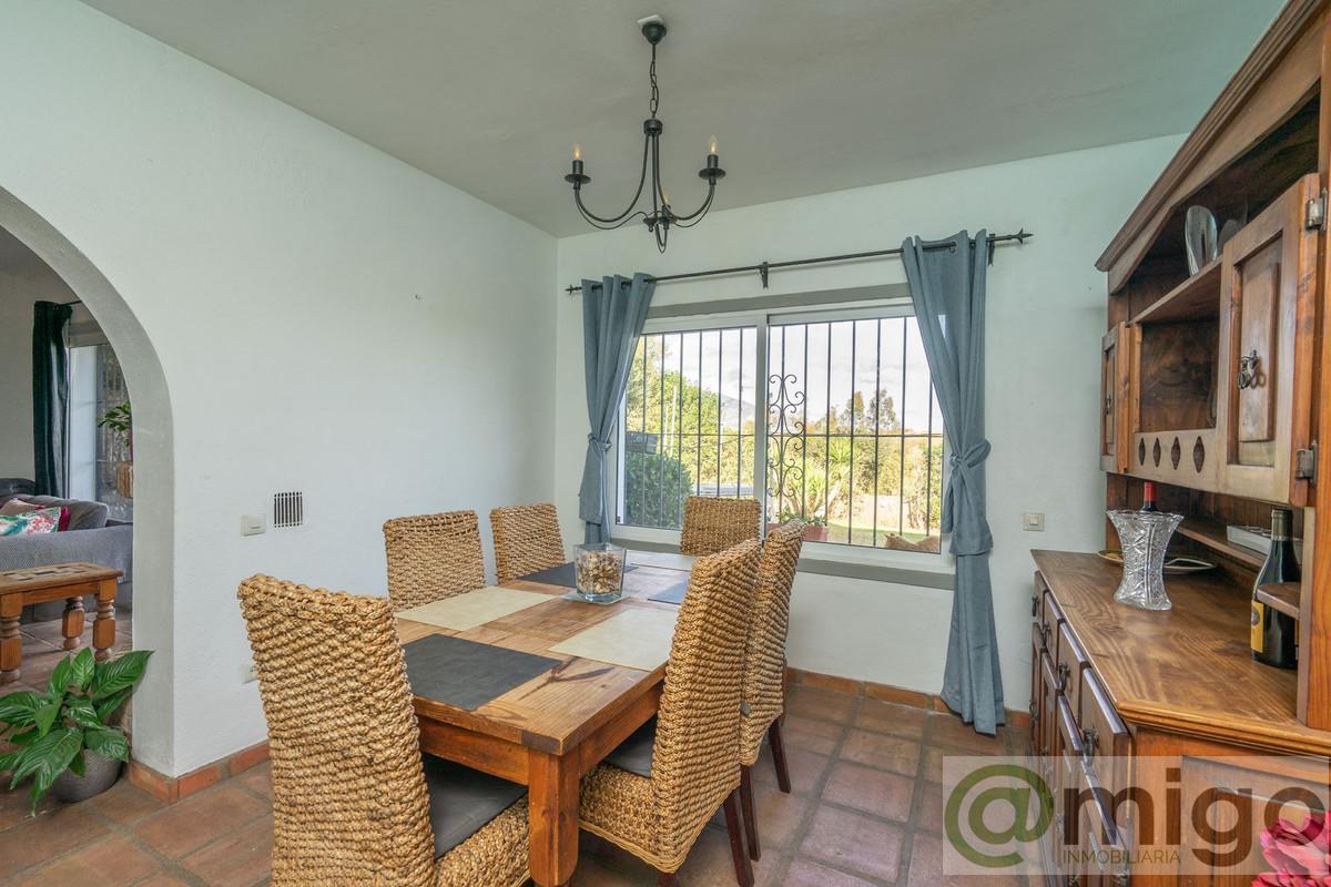 Venta de villa en Cerros del Aguila