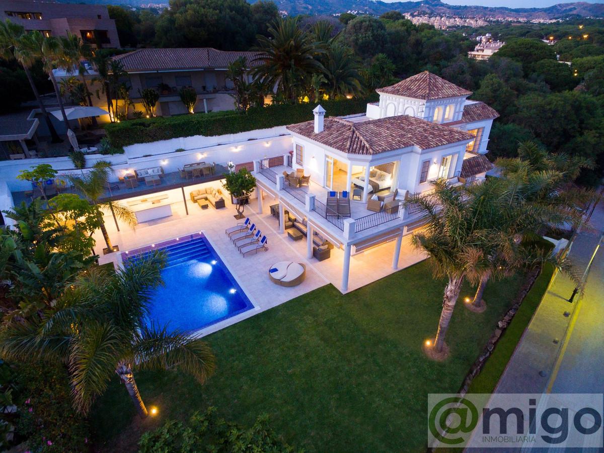 For sale of villa in Marbella
