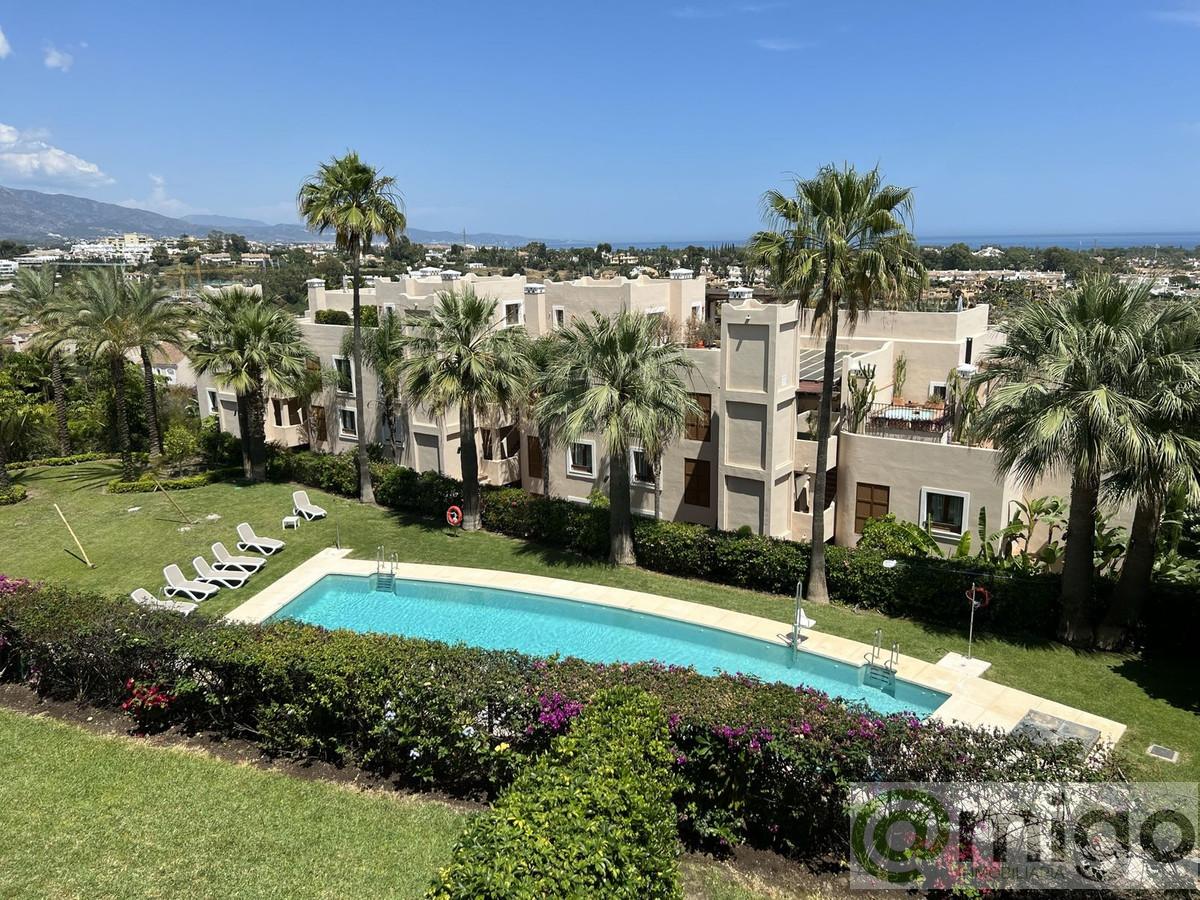For sale of apartment in El Paraiso
