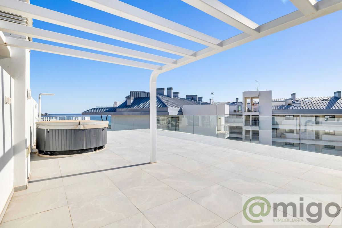 For sale of penthouse in Fuengirola