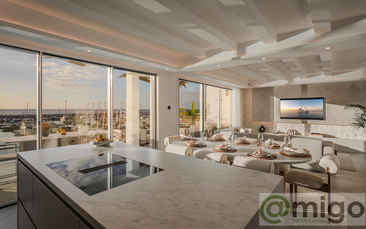 For sale of penthouse in Marbella