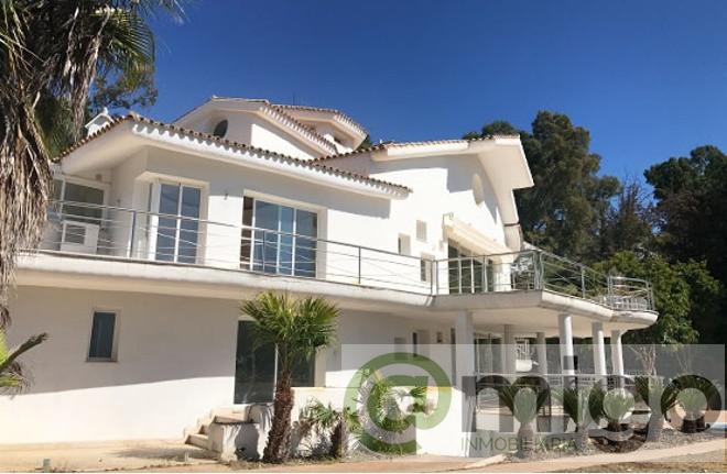 For sale of villa in Marbella