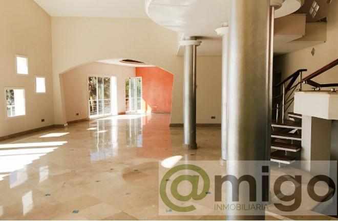 For sale of villa in Marbella