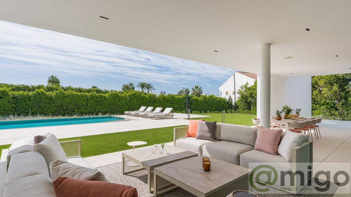 For sale of villa in Marbella