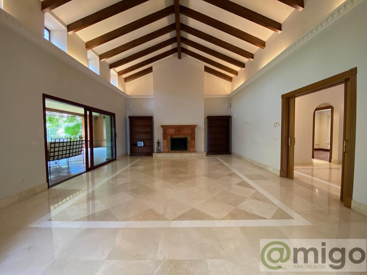 For sale of villa in Marbella