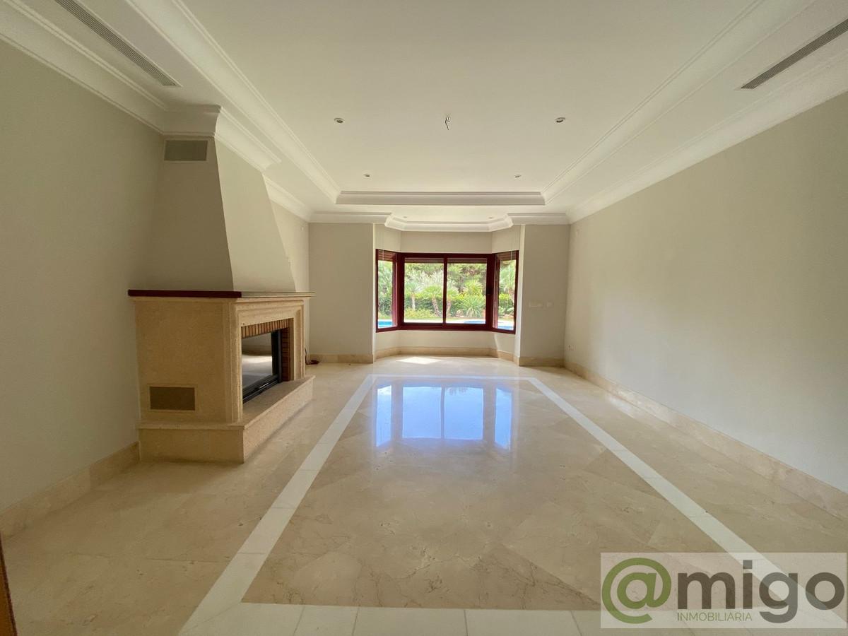 For sale of villa in Marbella