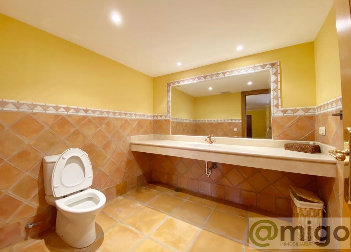 For sale of villa in Marbella