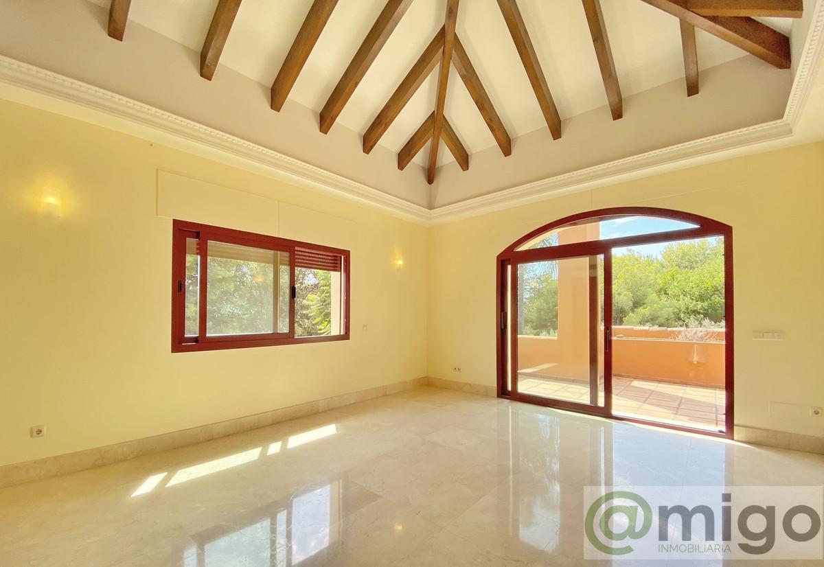 For sale of villa in Marbella