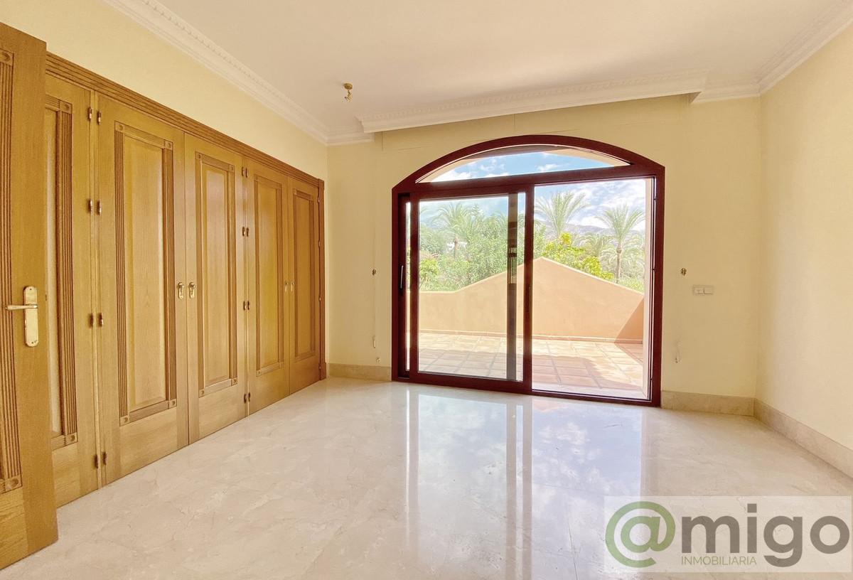For sale of villa in Marbella