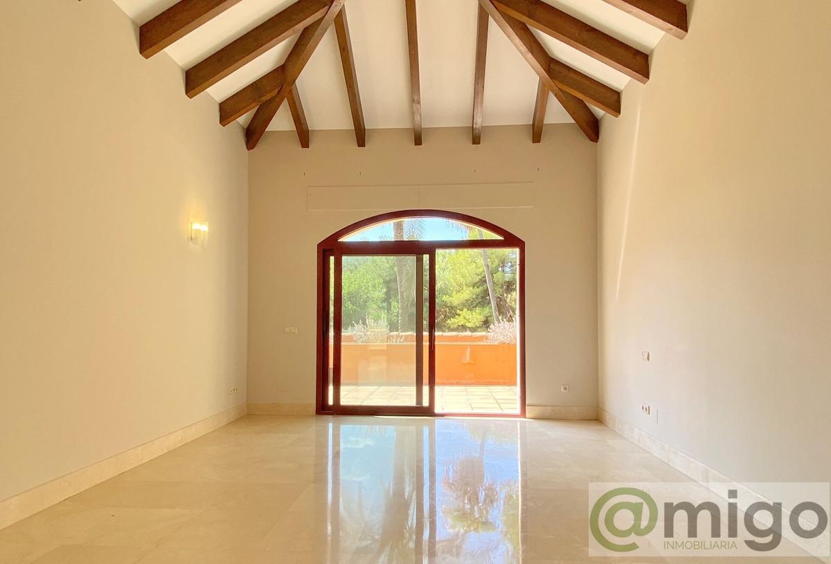 For sale of villa in Marbella