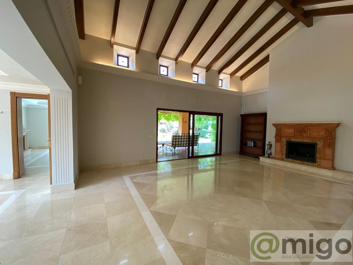 For sale of villa in Marbella
