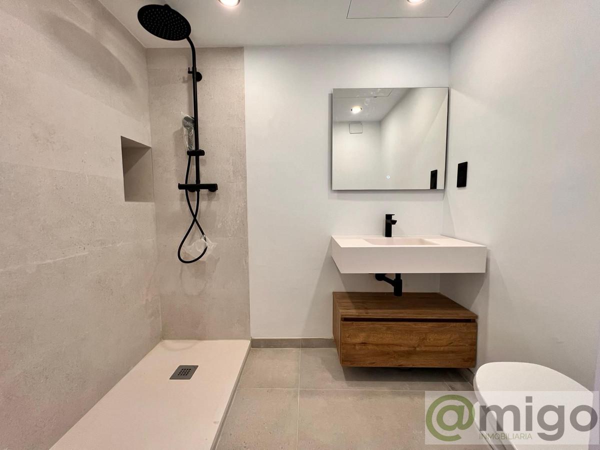 For sale of penthouse in Fuengirola