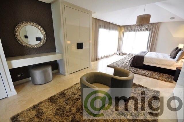 Продажа от

 Виллa на Marbella