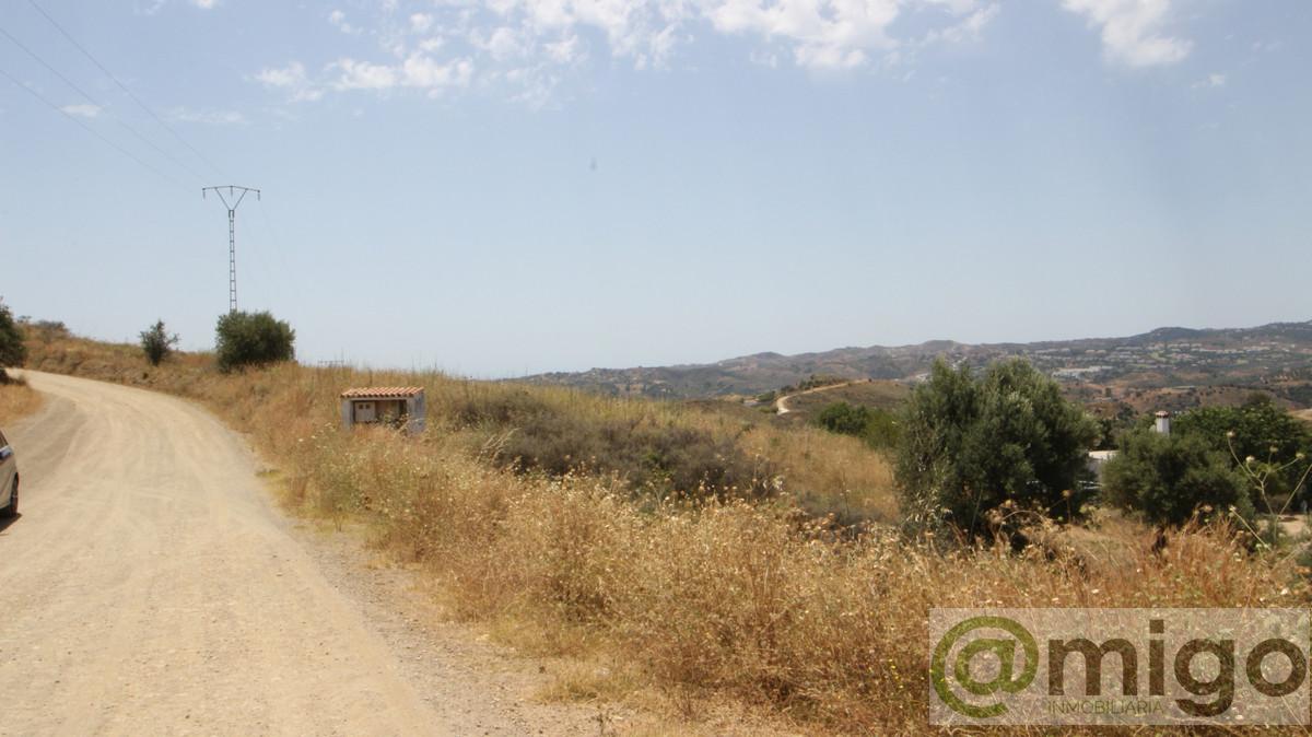For sale of land in Mijas Costa