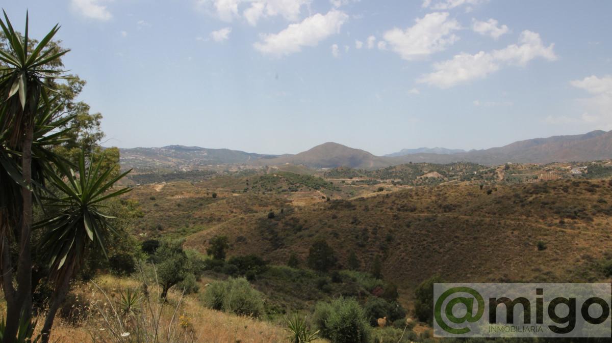 For sale of land in Mijas Costa