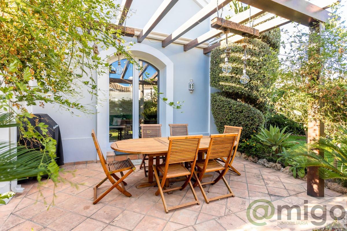 Venta de villa en El Paraiso