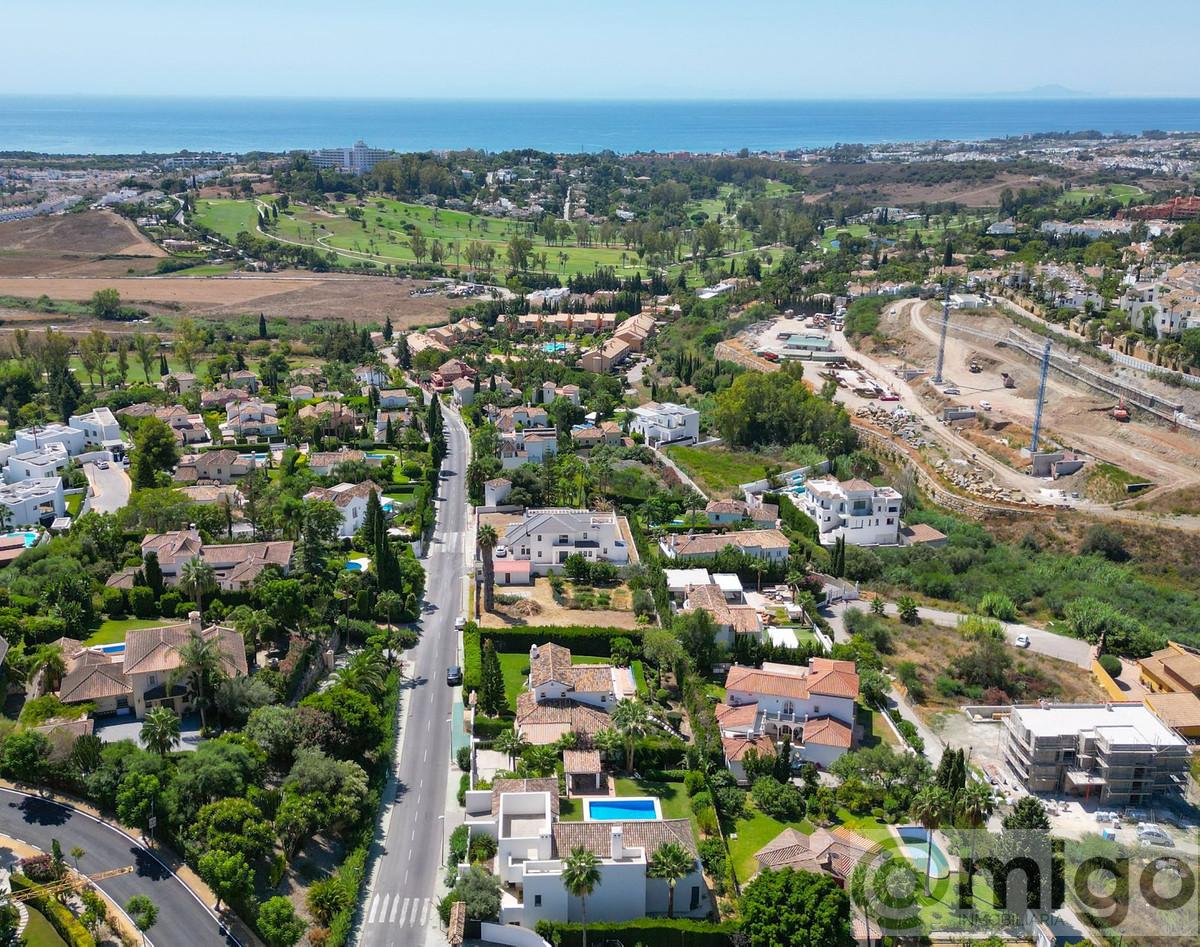 For sale of villa in El Paraiso
