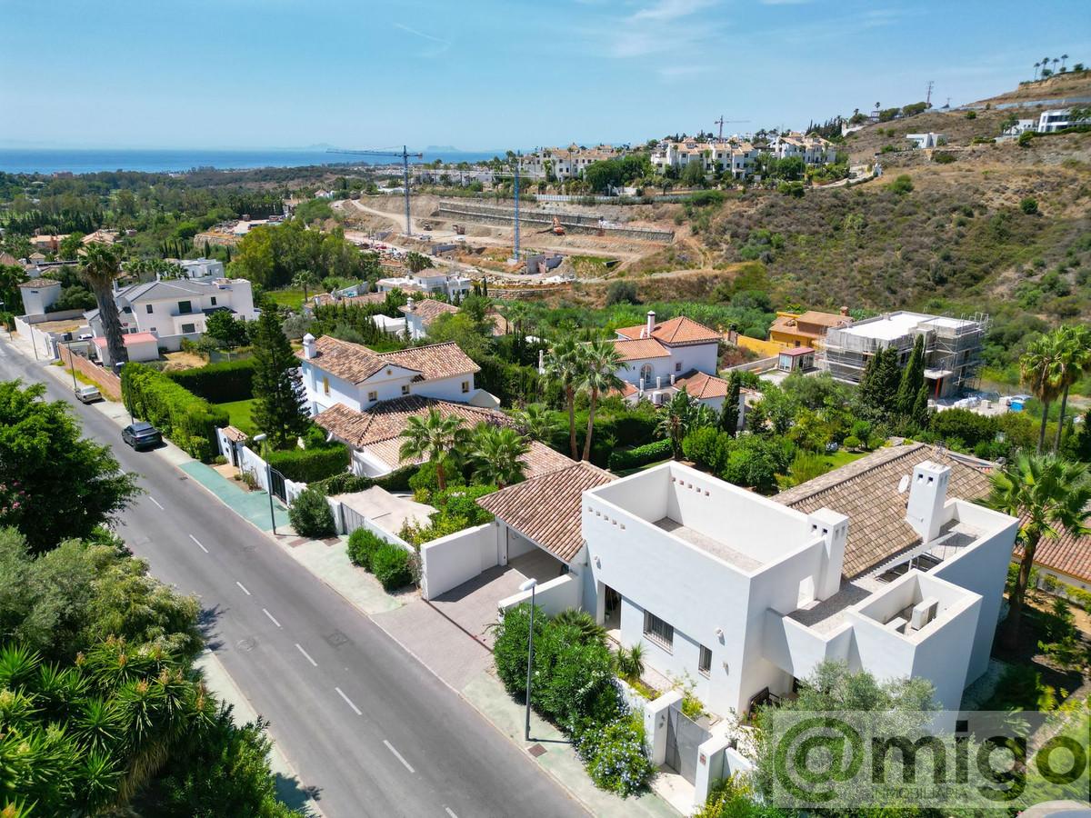 For sale of villa in El Paraiso