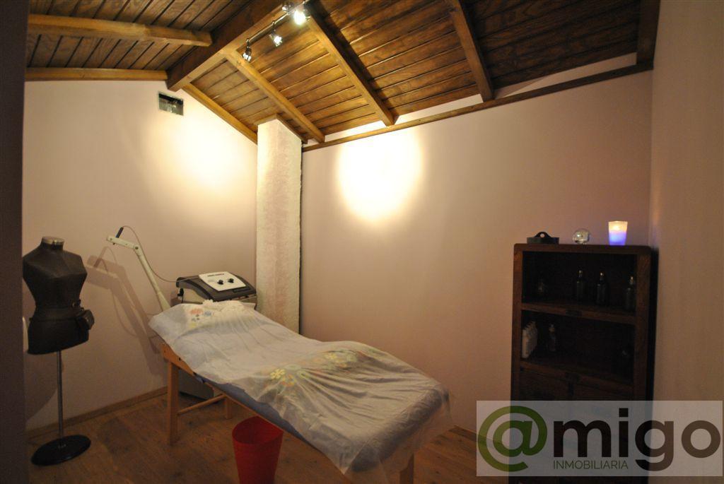 For sale of commercial in Marbella