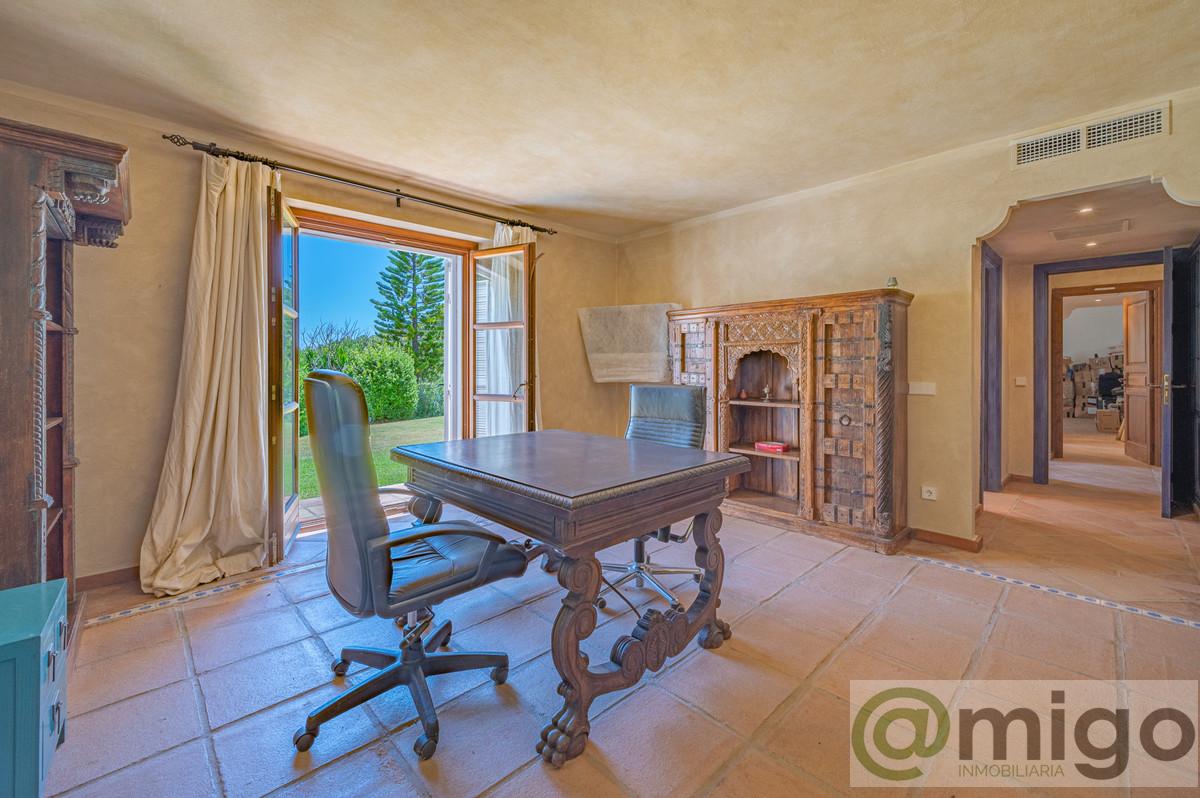 Venta de villa en Estepona